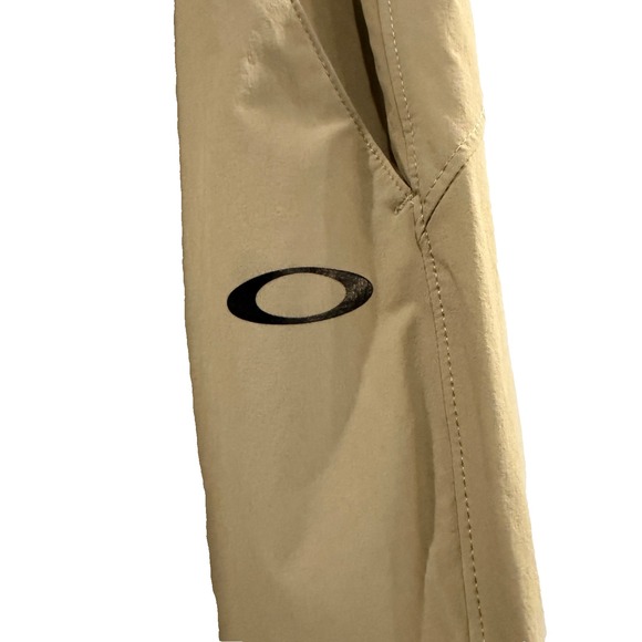 Oakley Golf Pants Khaki Performance Straight Leg Mens 36x32 - Picture 3 of 9